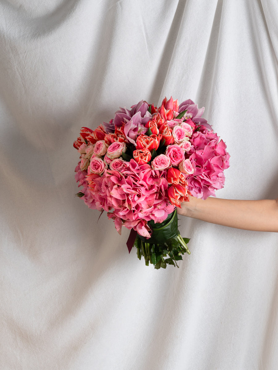 Pink bouquet Inside Flowers and Events Buy Online Unique Flower Decorations & Chocolates & Gifts