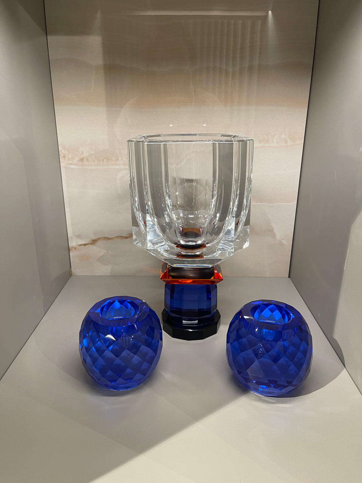 Mavi Ayaklı Kristal Vazo